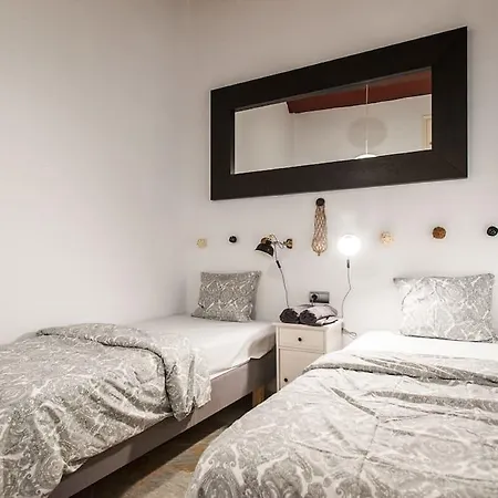 The City Center Dream Views Apartment *