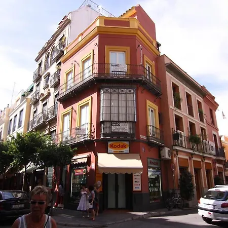 Living Catedral Apartment Seville