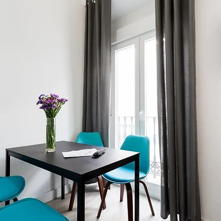 Cool Space Apartment