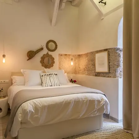 Tomas Ibarra Pool & Luxury Apartment Seville