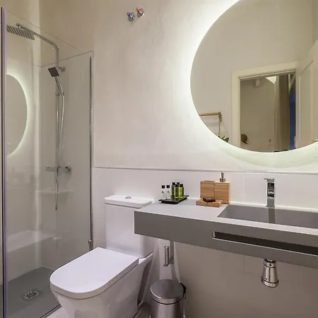 Tomas Ibarra Pool & Luxury Apartment Seville