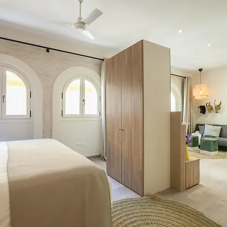 Tomas Ibarra Pool & Luxury Apartment *