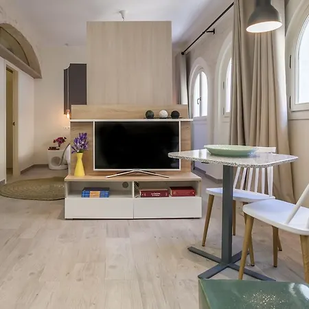 Tomas Ibarra Pool & Luxury Apartment *