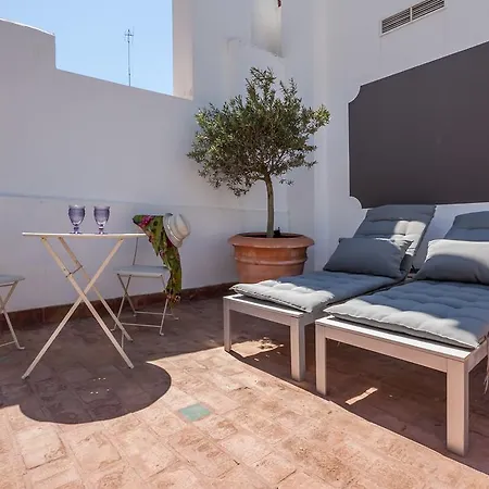 Tomas Ibarra Pool & Luxury Apartment