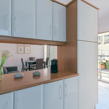 Aparbel Encarnacion - Jeronimo Hernandez Apartment