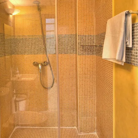 Mariano De Cavia Apartment *