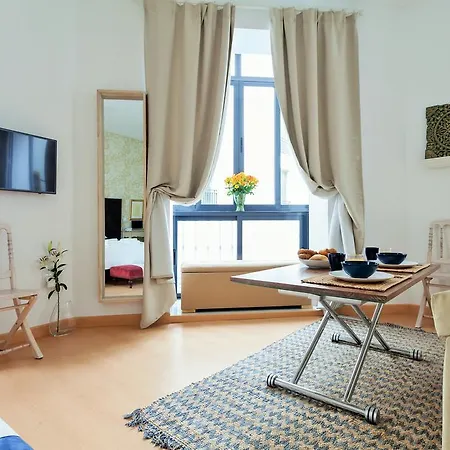 Hostly Acetres 1a Loft In Center, Comunal Terrace, Fibre,parking Optional * Seville