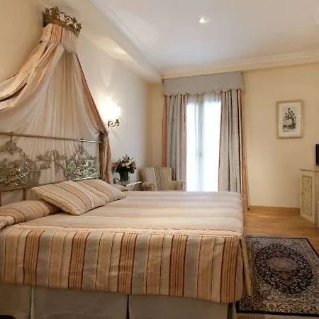 Doña María Hotel