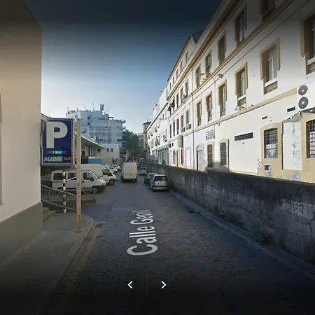 Hostly Acetres 2a-penthouse In Center-fibre-parking Opt Apartment *