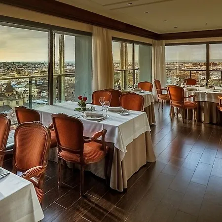 Center Hotel 4*
