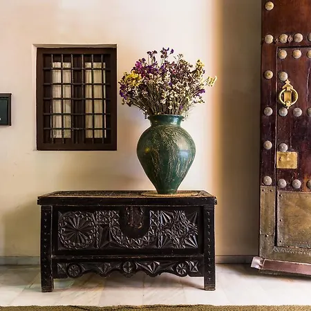 Casa Senorial En Centro,calle Marmoles * Seville