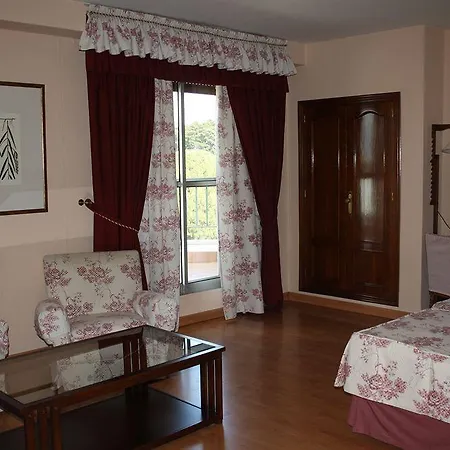 Hotel Alcazar 3*