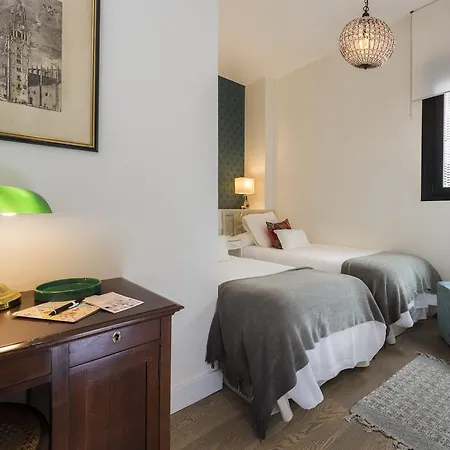 Genteel Santa Cruz Apartment Seville