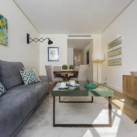 Genteel Santa Cruz Apartment *
