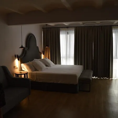Hom Apartment