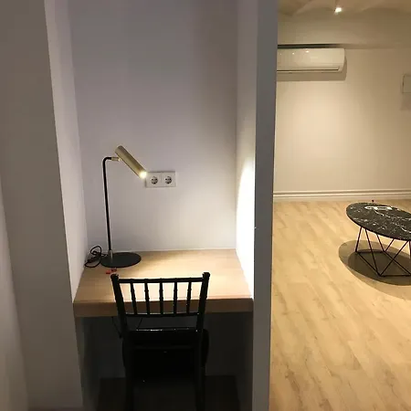 Apartment Hom *