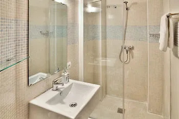Mariano De Cavia Apartment