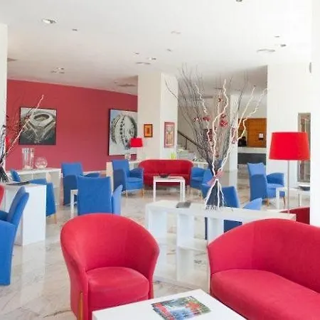 Hotel Exe Isla Cartuja 4*