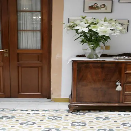 La Casa Del Maestro Boutique *
