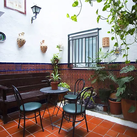 Guest house Santa Maria La Blanca 2*