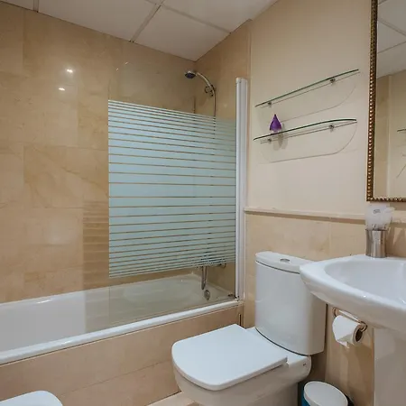 At Apartamentos&vtv Conde De Torrejón 10 Sevilla