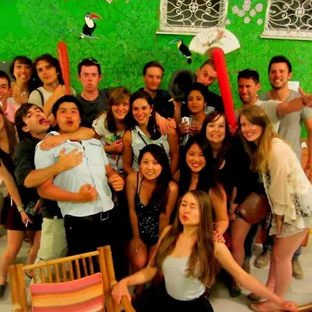 The Garden Backpacker Отель Севилья