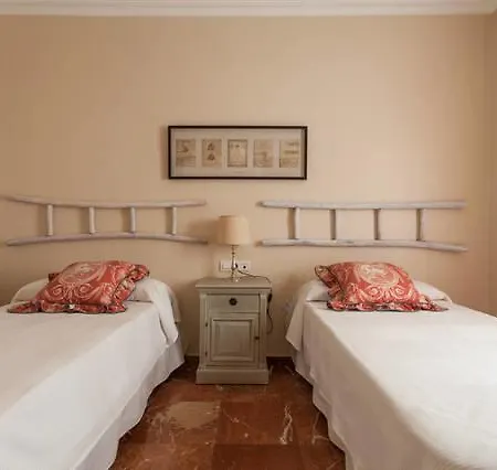 Plaza Nueva Apartment *