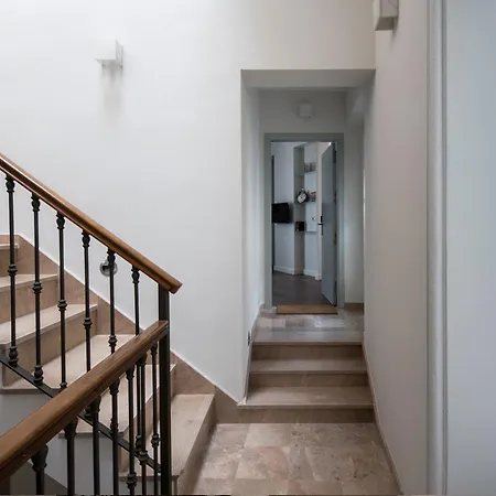 Santa Maria Apartment Seville