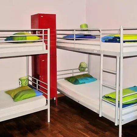 Hotel Traveler's