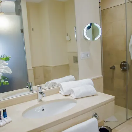 Hotel Halo Boutique 4*