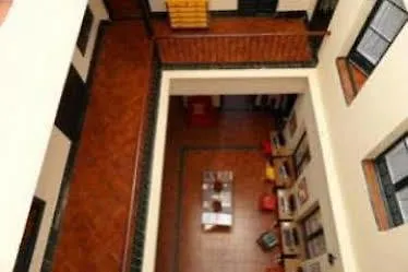 Onefam Centro * إشبيلية