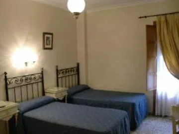 Πανσιόν Le Petit Paris Σεβίλλη