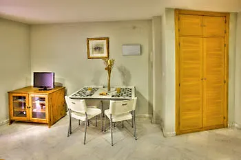 Mariano De Cavia Apartment
