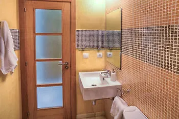 Mariano De Cavia Apartment Seville
