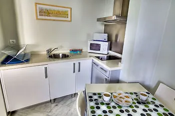 Apartment Mariano De Cavia *