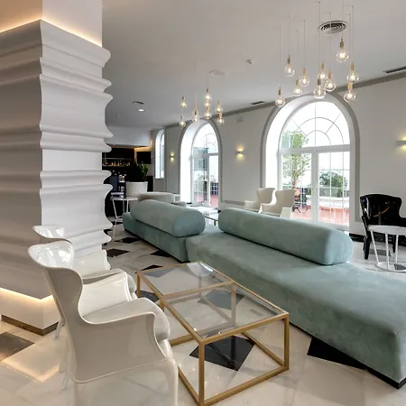 Monte Triana Hotel 4*