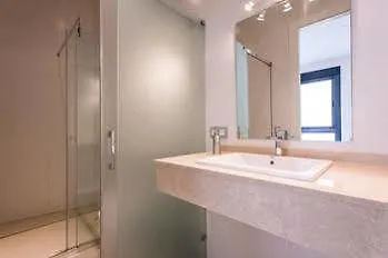 Q&q Cathedral Hotel 3*