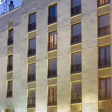 Hotel Virgen De Los Reyes 4*