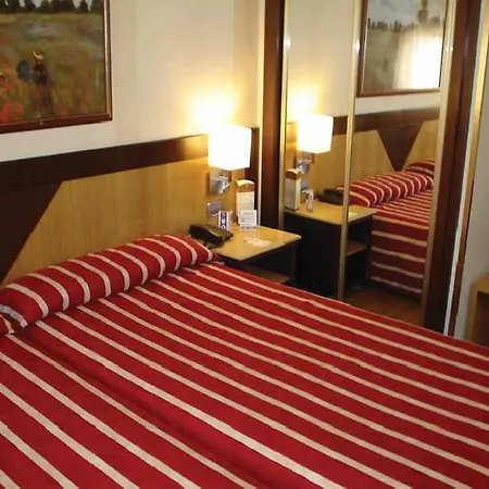 Catalonia Giralda 4* Sevilha