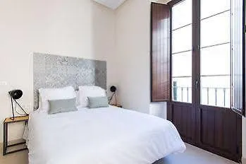 Hotel Q&q Cathedral 3*