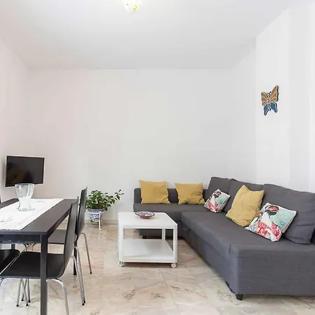 Maravilloso Duplex En Escoberos Seville