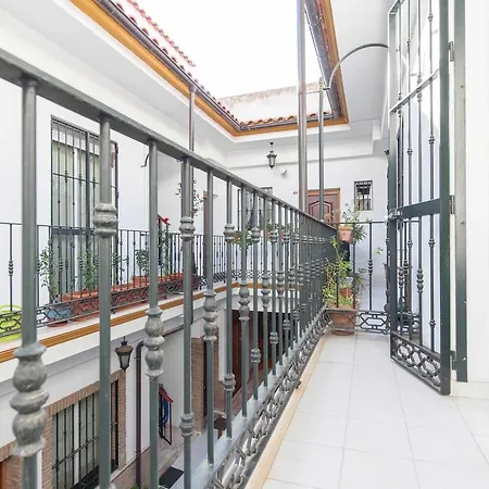 Apartment Maravilloso Duplex En Escoberos Seville