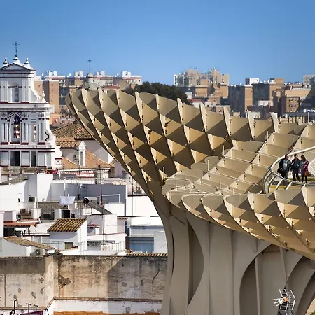 Genteel Encarnación Sevilla