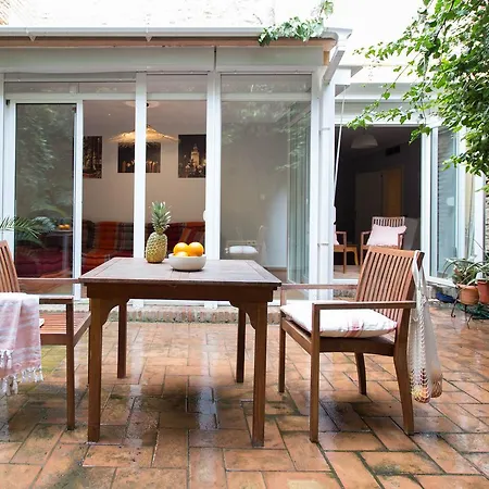 Svq - Patio Santa Cruz * Seville