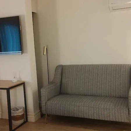 Apartment Hom *