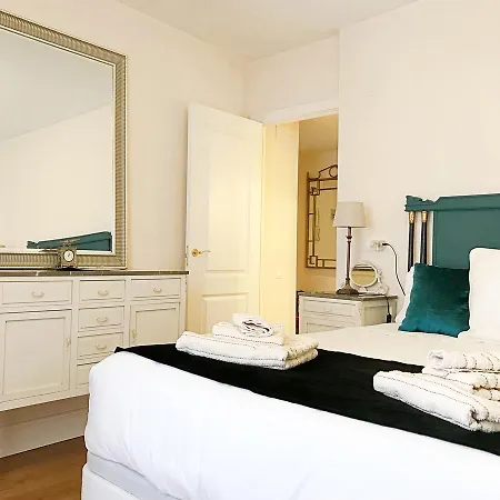 Apartment Premium Monsalves Seville