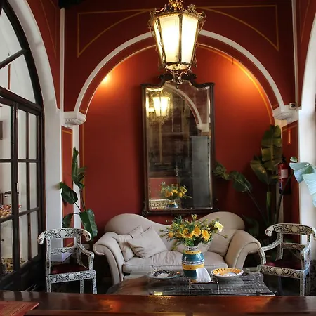 Casa Imperial 4* סביליה