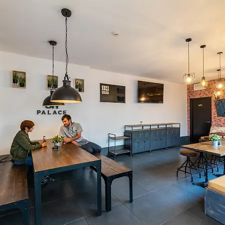 Albergue Joy Plaza De Armas