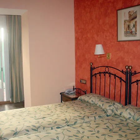 Hotel Gravina 51 4*