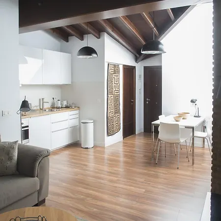 Double E Corral Esquivel Apartment Seville
